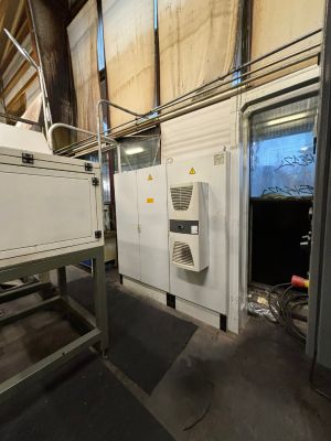 Elektrik Kabini ve Havalandırma Sistemi ile Kapalı Fabrika Kurulumu