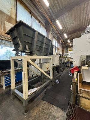 Einrichtung von Industriemaschinen in einer modernen Produktionsst&auml;tte